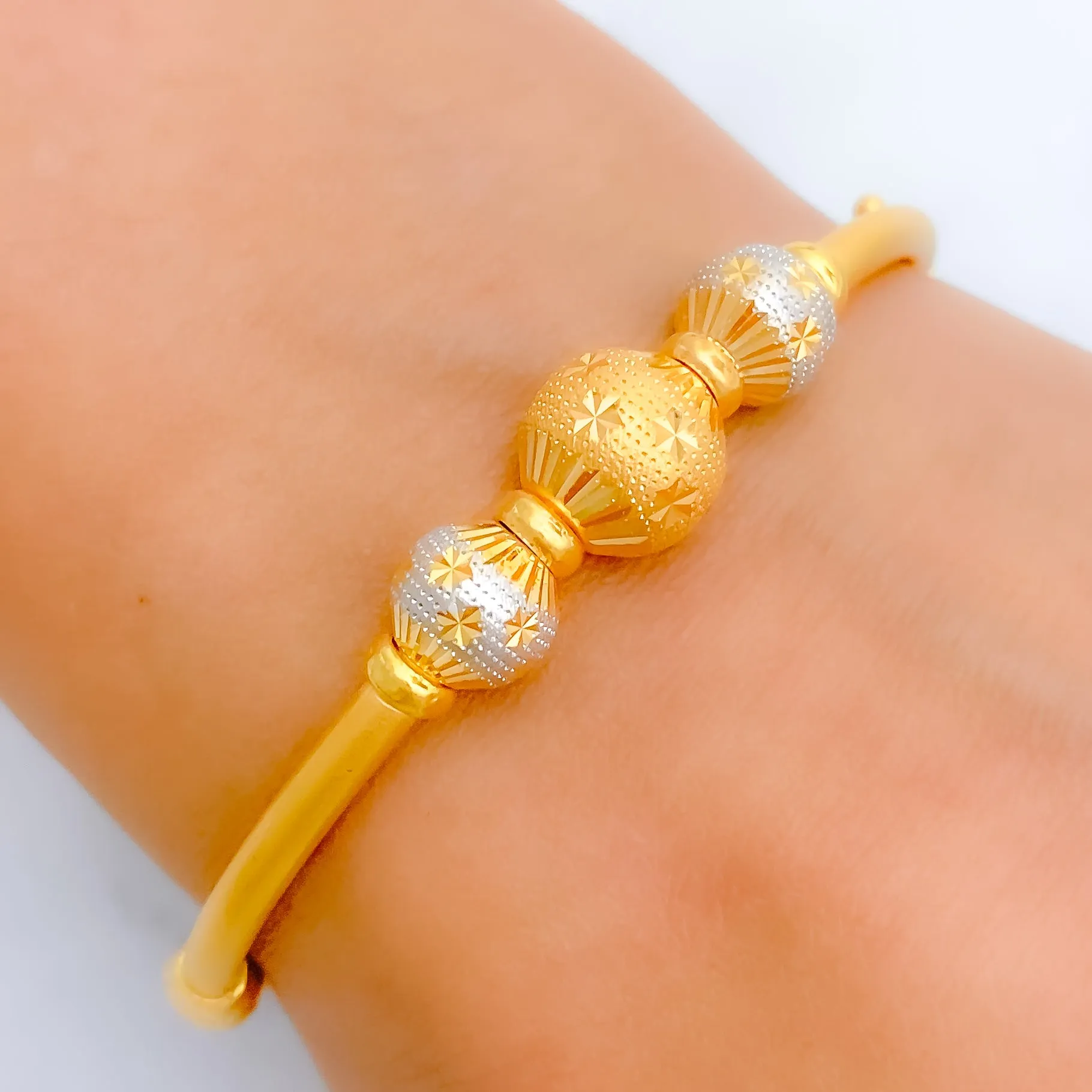 Accented Alternating Bead Bangle Bracelet