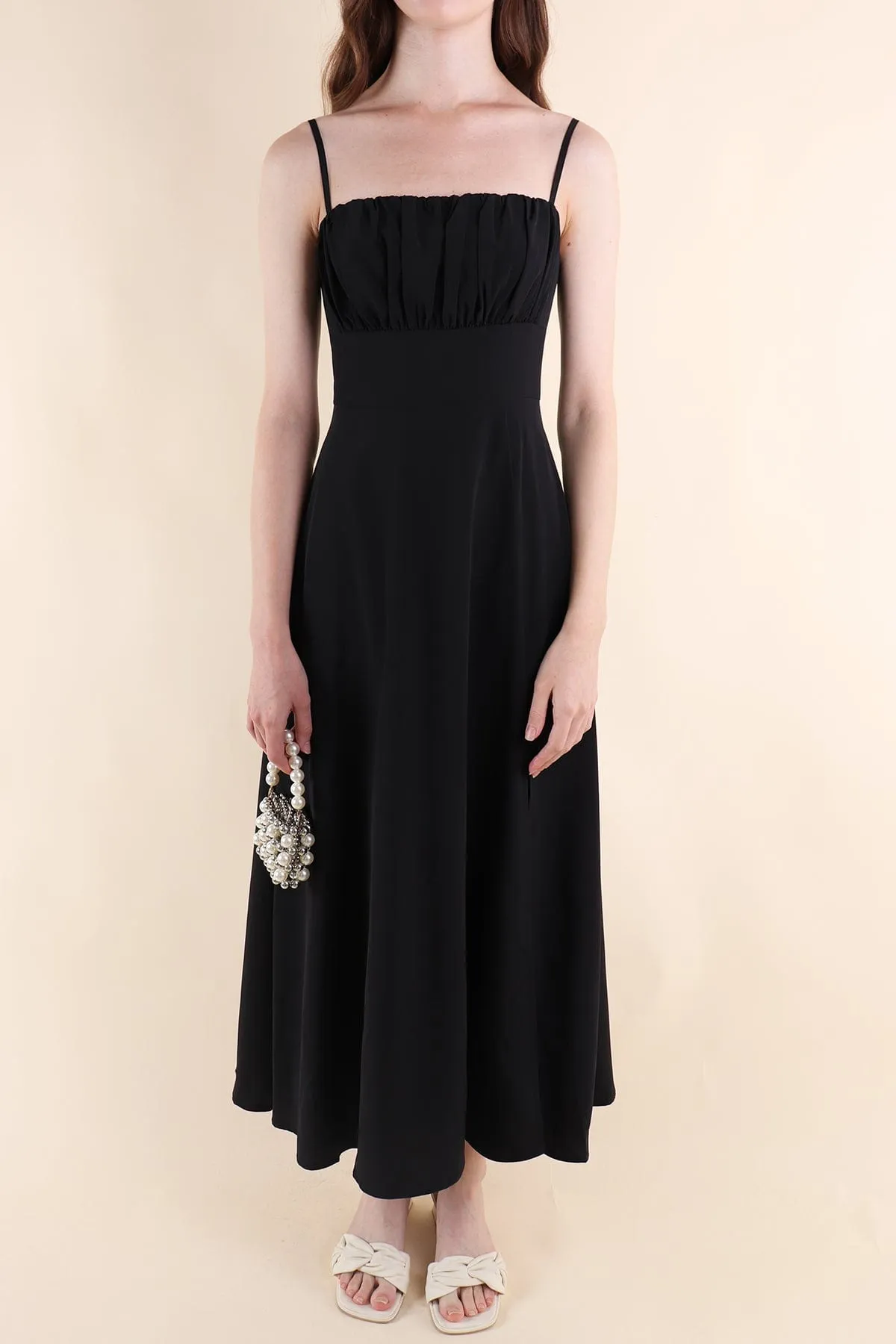 EVELIA RUCHED MAXI DRESS IN BLACK