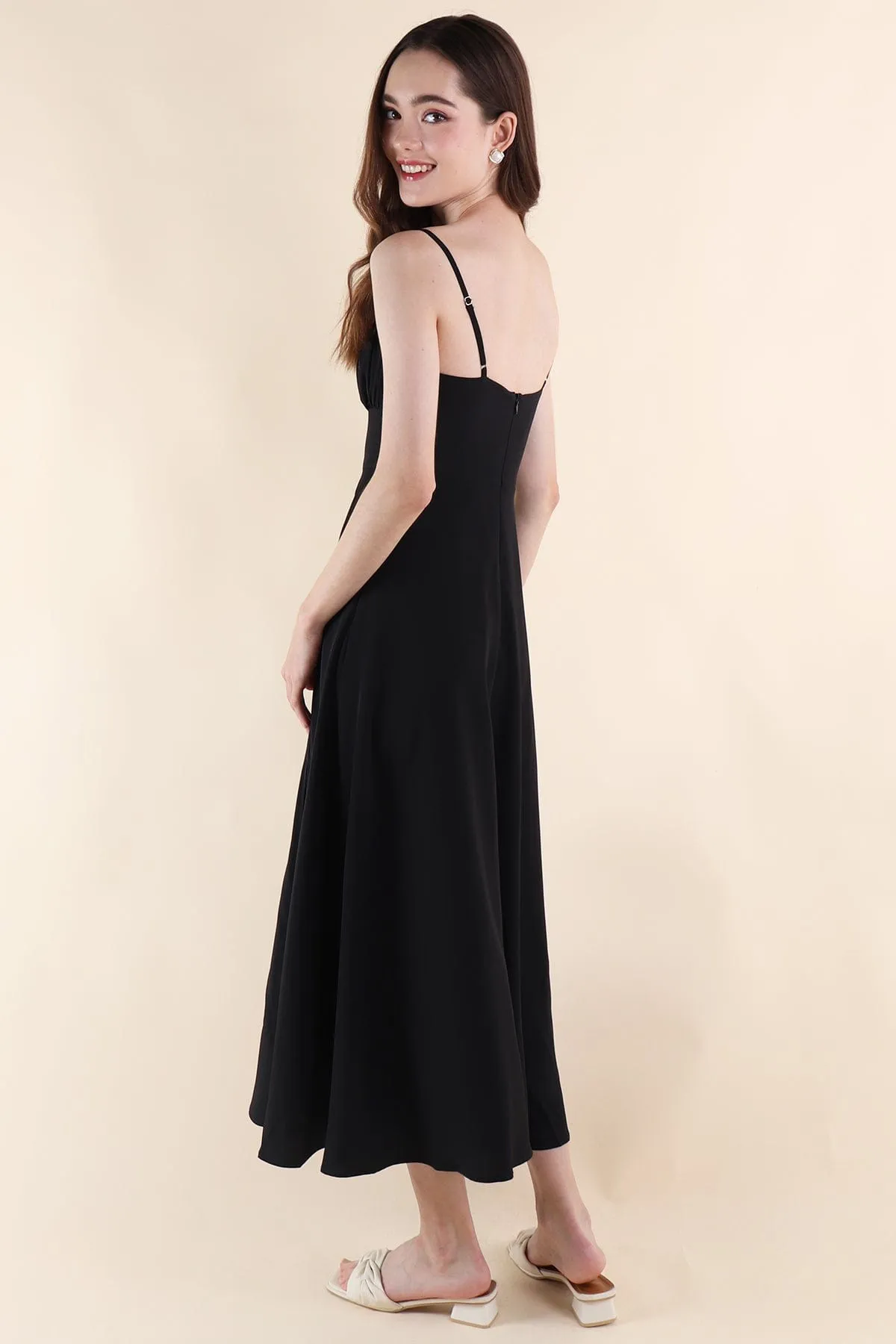 EVELIA RUCHED MAXI DRESS IN BLACK