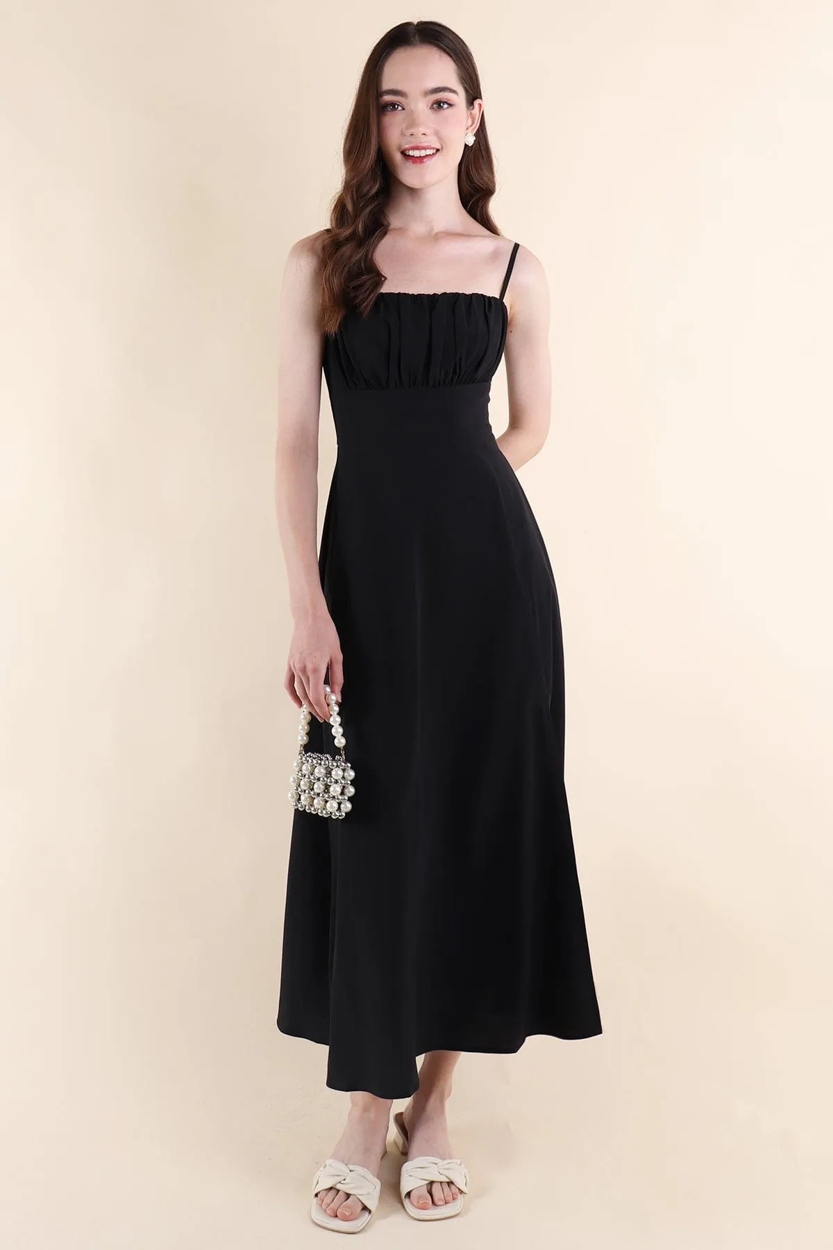 EVELIA RUCHED MAXI DRESS IN BLACK