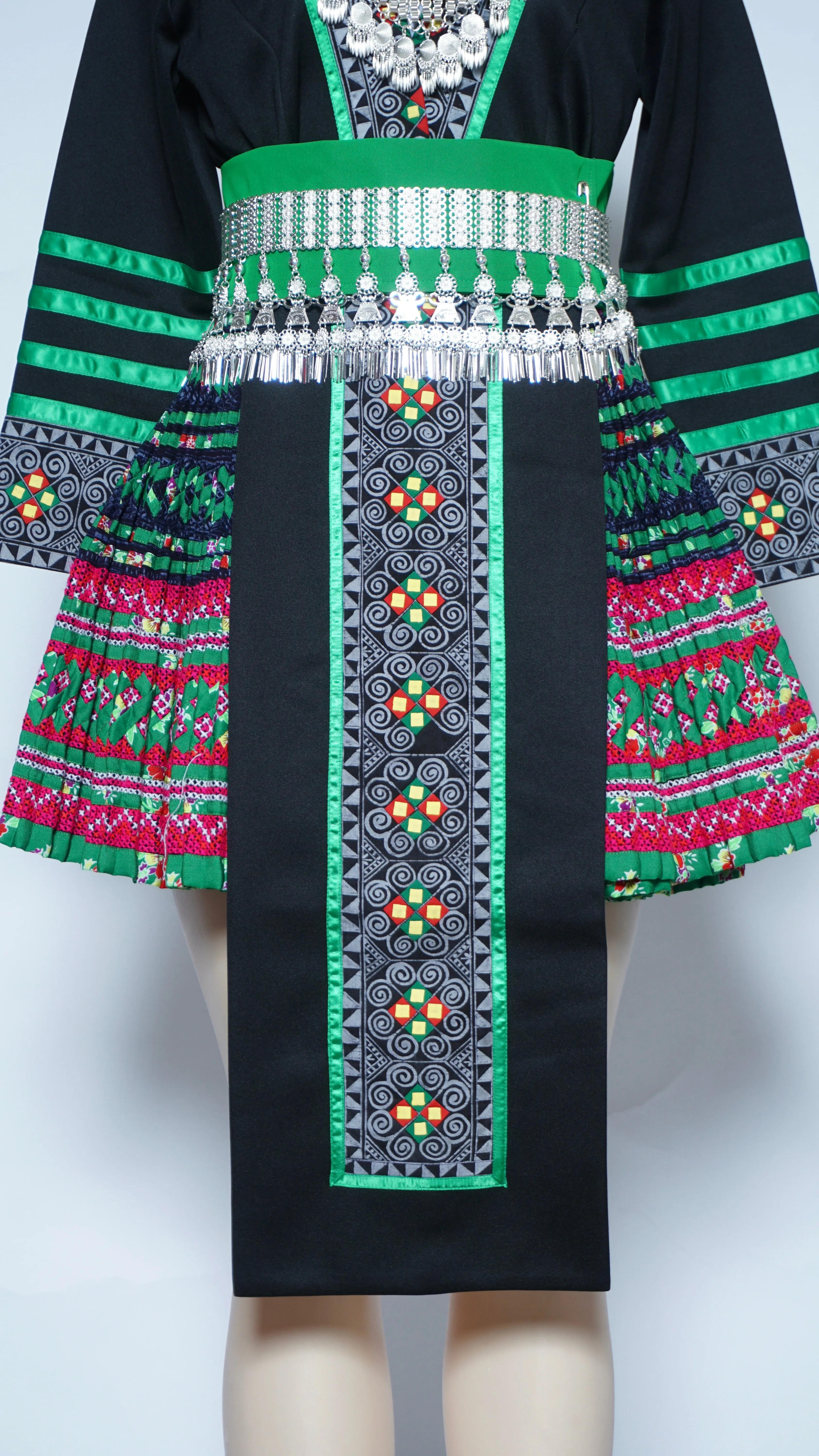 Hmong Txaij Green (36")