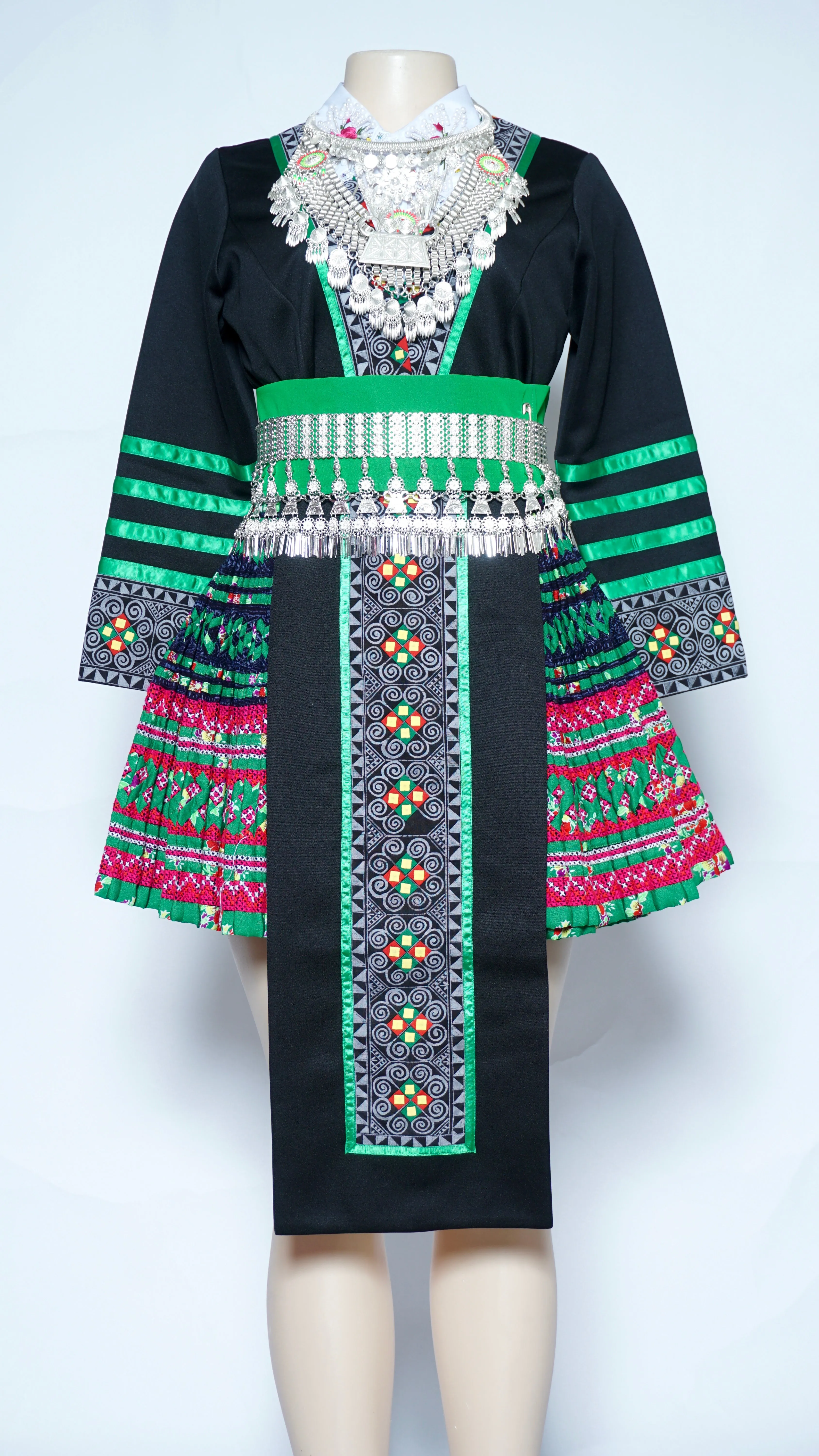 Hmong Txaij Green (36")