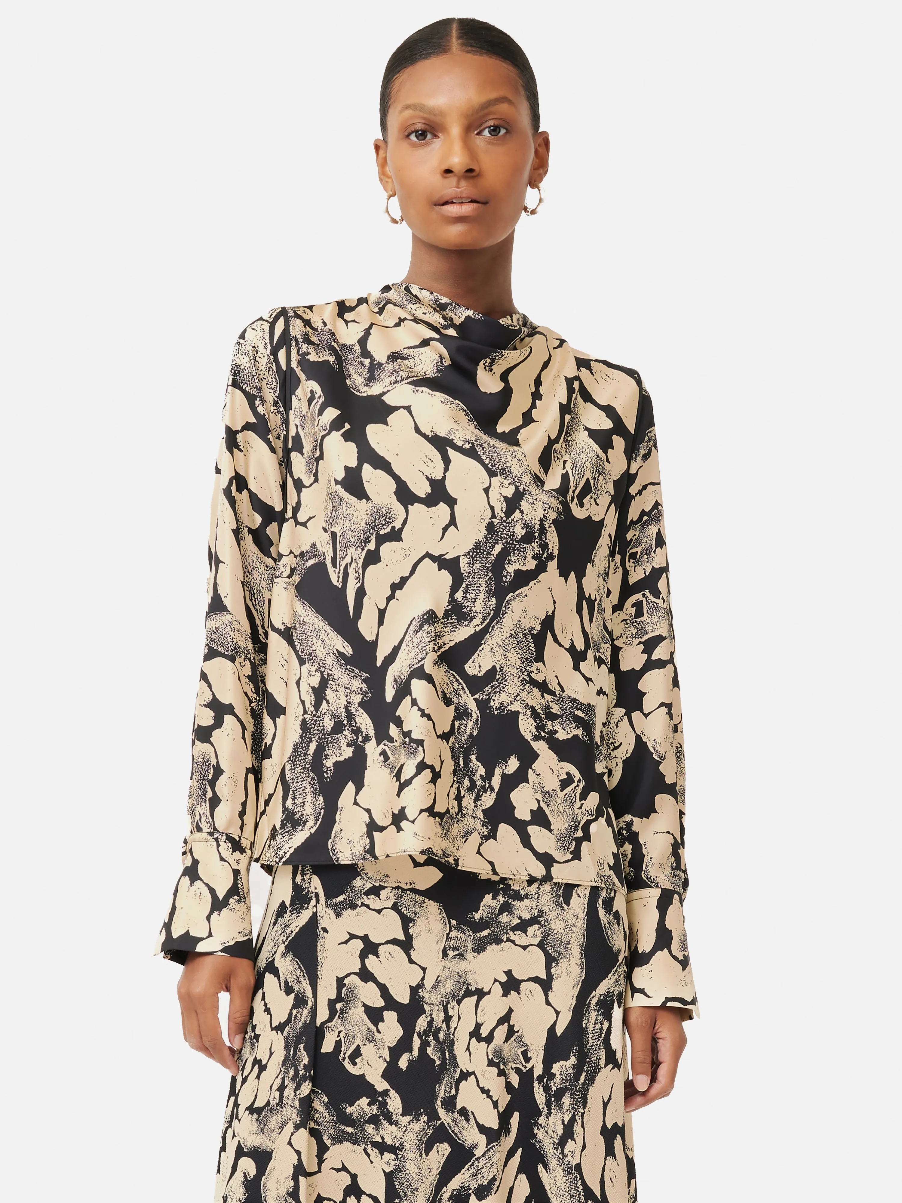 Ink Wave Silk Twill Top | Monochrome